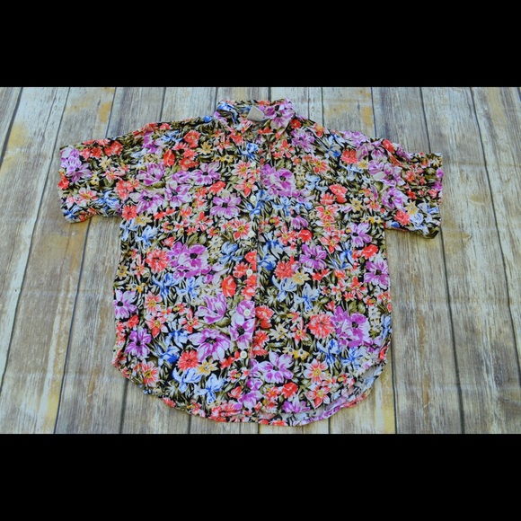 Vintage Hawaiian Shirt - Picture 2 of 3